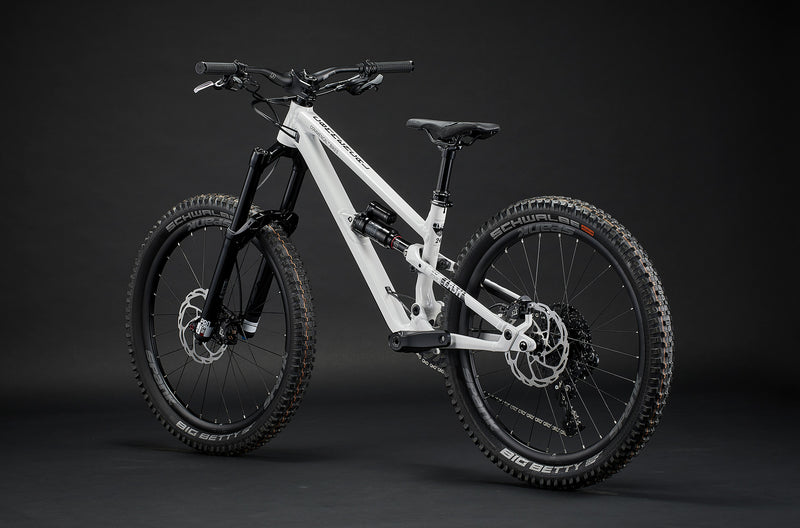 Commencal Kids Clash 24 Mountain Bike