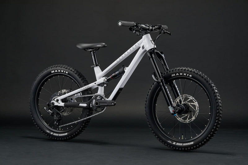 Commencal Kids Clash 20 Mountain Bike 2026