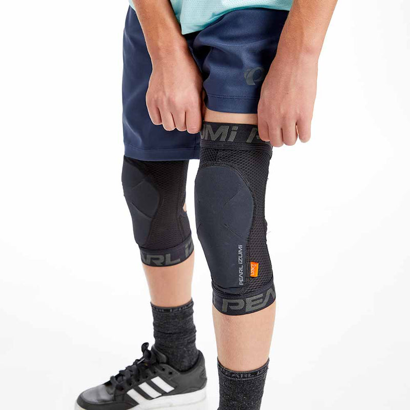 Pearl Izumi Summit Youth Knee Pad Closeup On